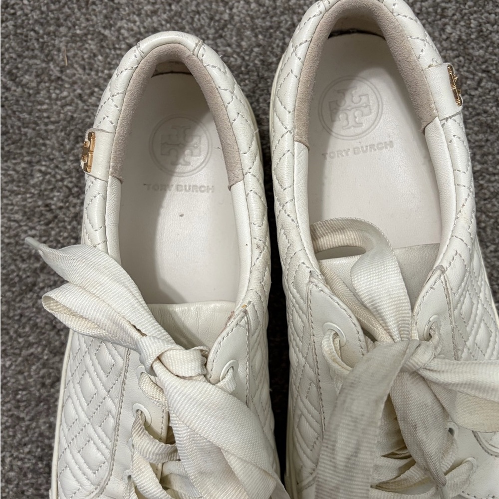 Tory Burch Quilted Cream Sneakers - Picture 3 of 7